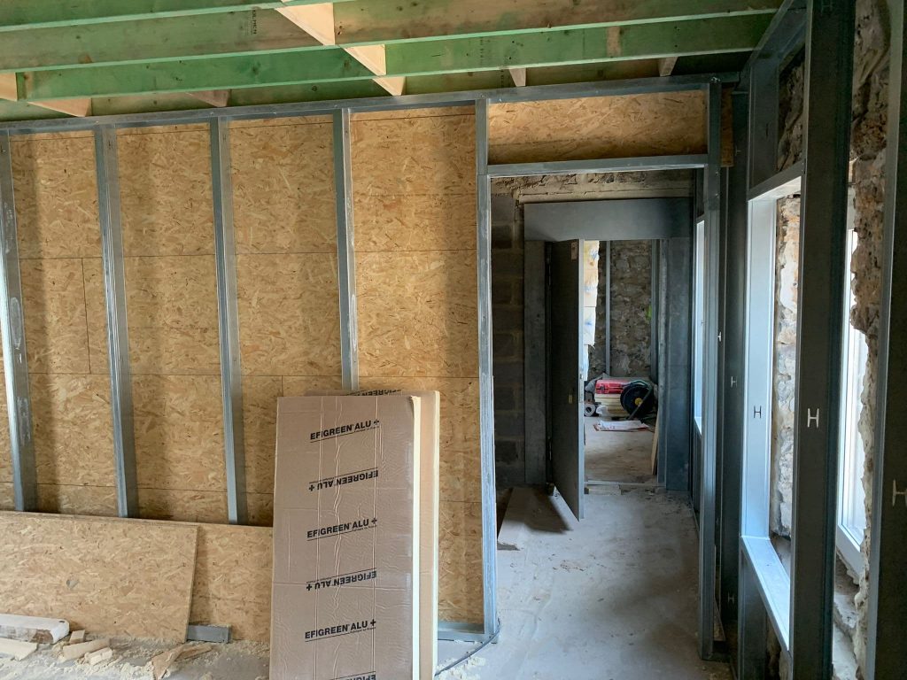 cloison contre cloison faux plafond metalstud osb gyproc