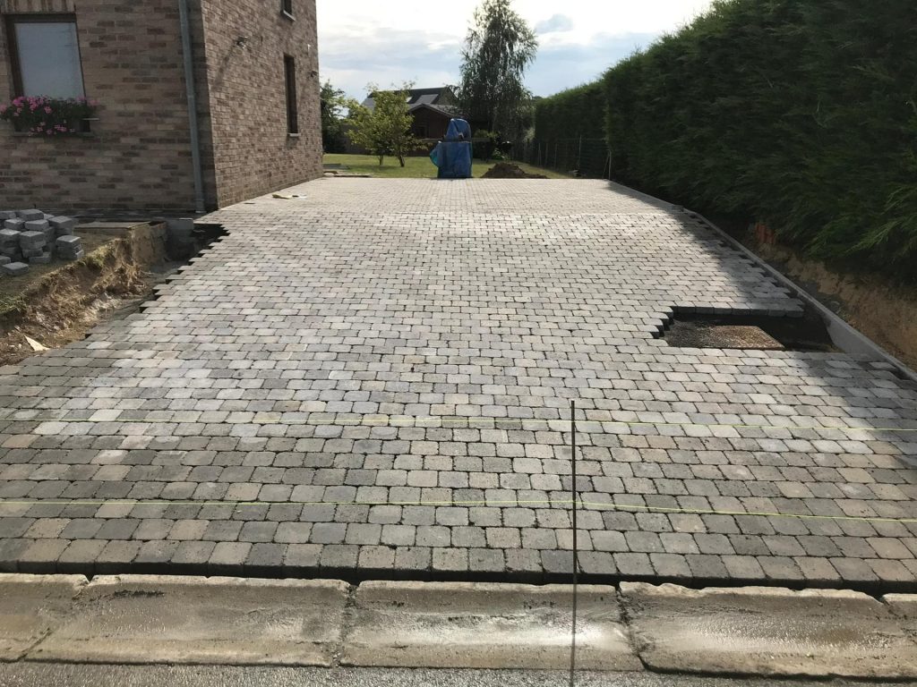 terrasse parking en klinkers extérieur
