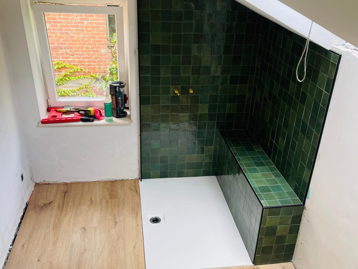 Aménagement d'une douche et pose de revêtements
